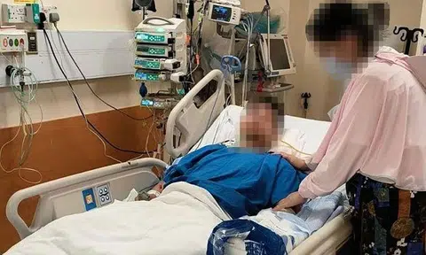 The man had fallen off an industrial building while carrying out an air-con servicing job without wearing a harness. PHOTO: GAIN CITY