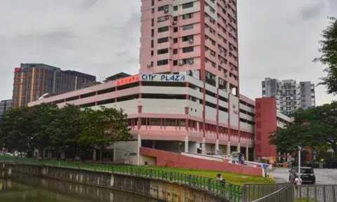 Man arrested for slashing another with Swiss Army knife at Geylang shopping centre