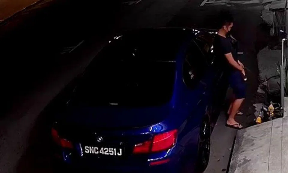 S'pore BMW driver draws flak online after caught peeing by roadside in Malaysia