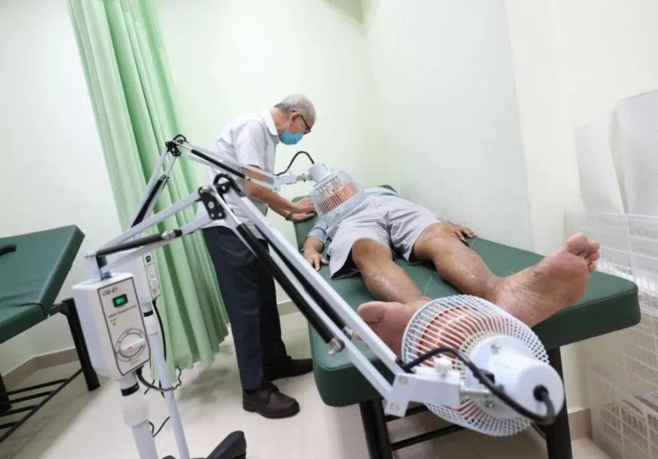 The new clinic is located at Block 728, Clementi West Street 2.