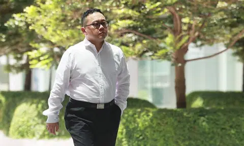 Doctor allowed woman to administer Botox injections during course, his wife will help pay $30k fine