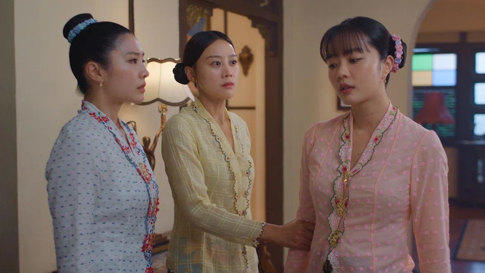 Emerald Hill – The Little Nyonya Story stars (from left) Ferlyn Wong, Tasha Low and Chantalle Ng.