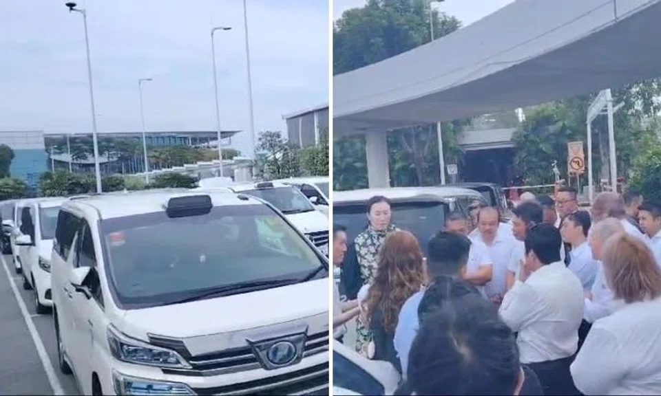 Changi Airport cabbies stop work to protest reduced income due to mini-buses taking their passengers