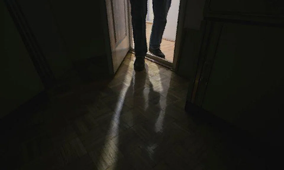 Man trespassed into hostel to use facilities without paying, went into sleeping women's room