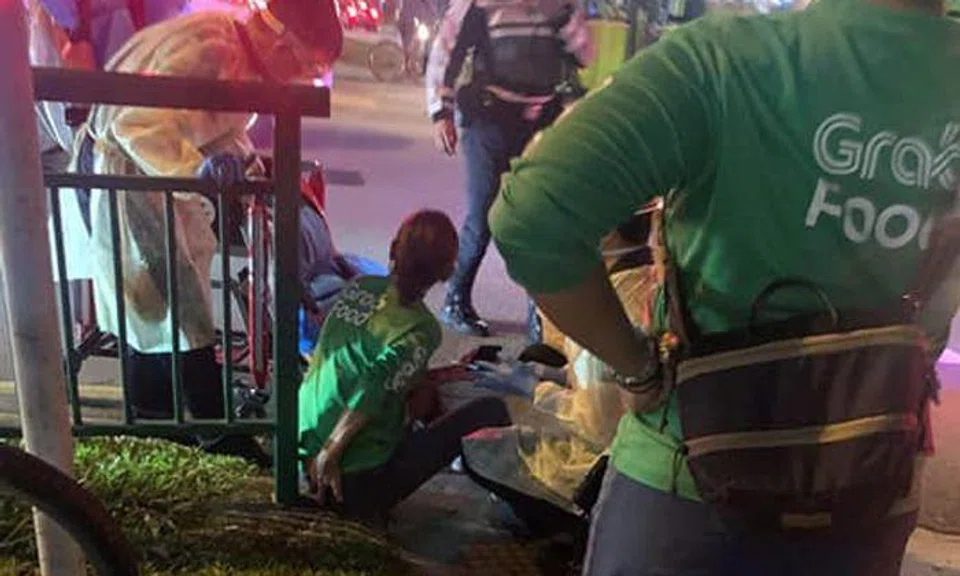 GrabFood rider with 5 kids loses income after accident with car at Yishun junction