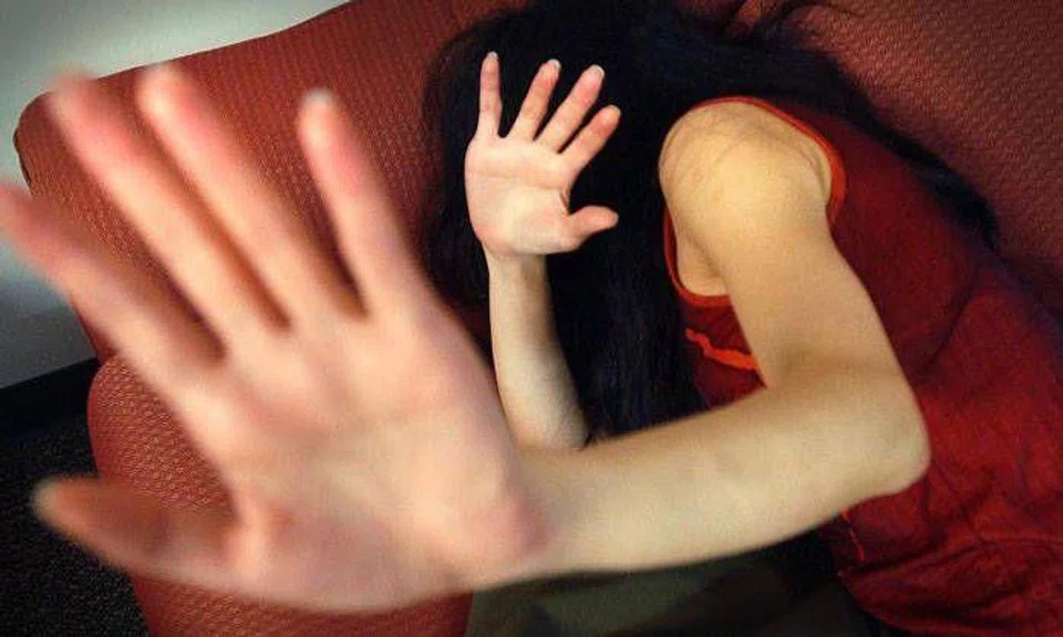 Man told ex-GF to take off her clothes before pushing her out of moving van, then punched her repeatedly