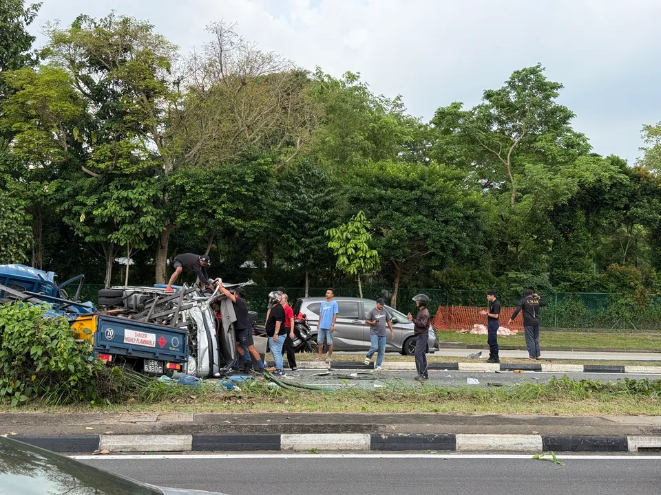 Ms Nur Zanna and Mr Addy Izwan, along with other good samaritans, sprung into action once they realised that a serious collision had taken place in Braddell Road.