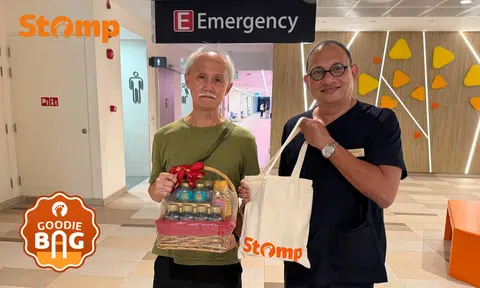 Kind Woodlands Hospital doctor helps family with wheelchair