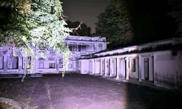 Do you have a true ghost story to tell? Stomp will give you a prize for the best tales