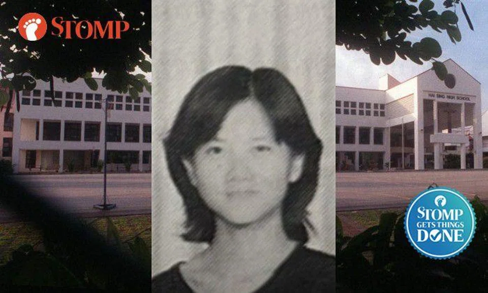An ex-teacher from Hai Sing High School has reconnected with her former student after 25 years.