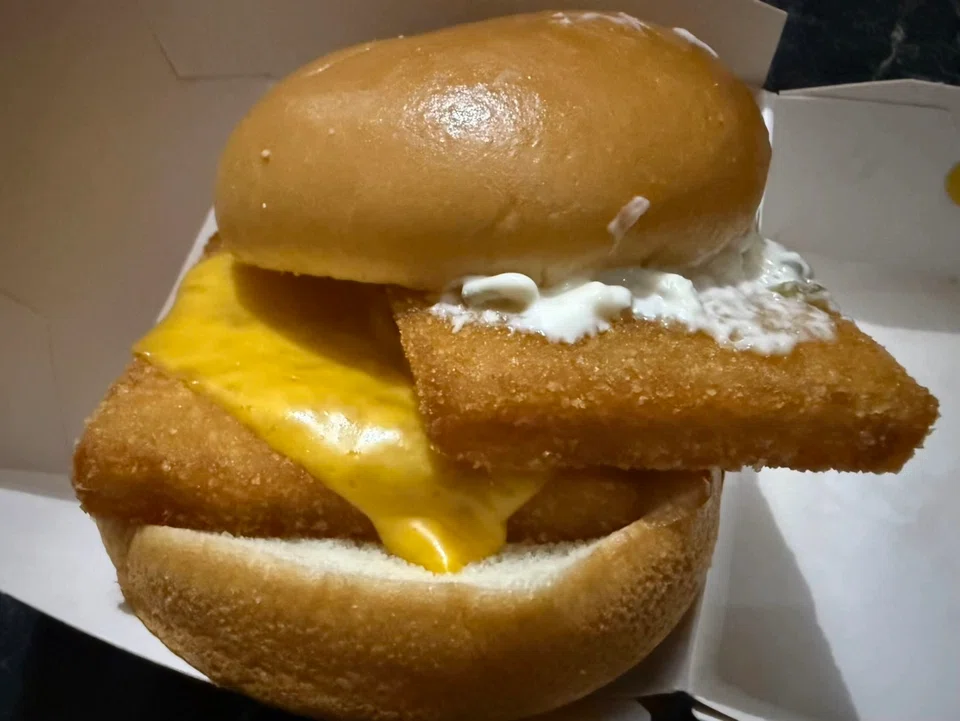 Filet-O-Fish, tartar sauce, burger disappointment