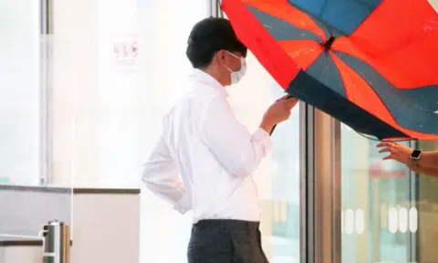 18 months' probation for man found with 50 photos of child porn, parents stood with him in court