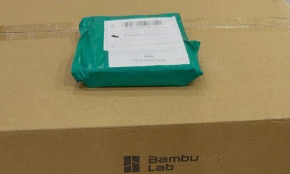 70-year-old man orders toilet doors on Lazada, wants refund after getting this little package