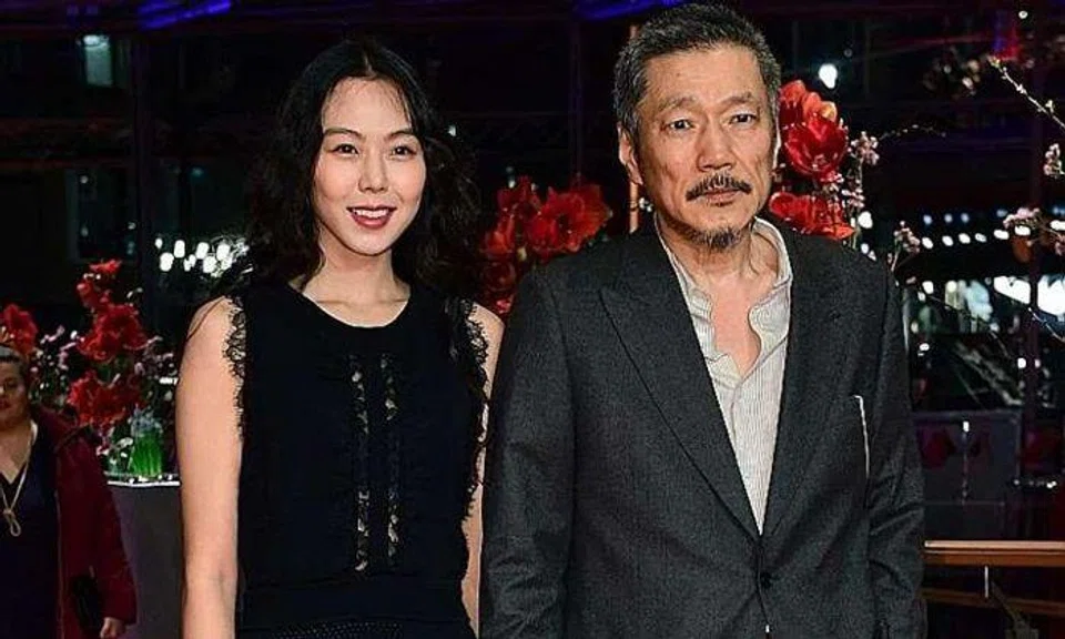 34-year-old Korean actress wins award for role that mirrors her real-life affair with married 55-year-old director