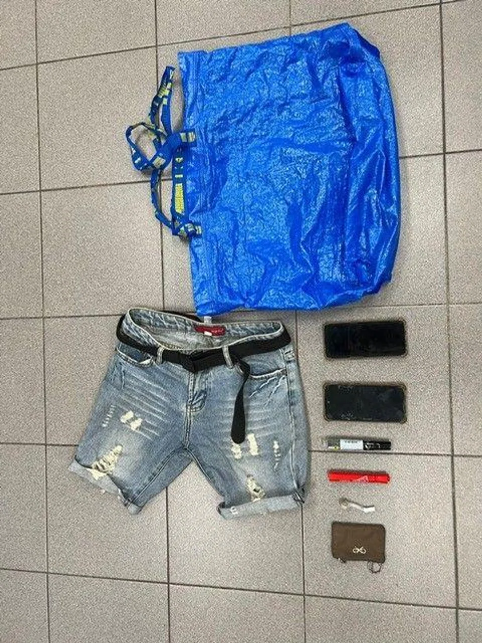 2 men arrested for loanshark harassment in Sengkang and Buangkok, shorts and Ikea bag seized