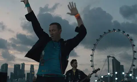 Can you name all the Singapore landmarks featured in Coldplay's new music video?