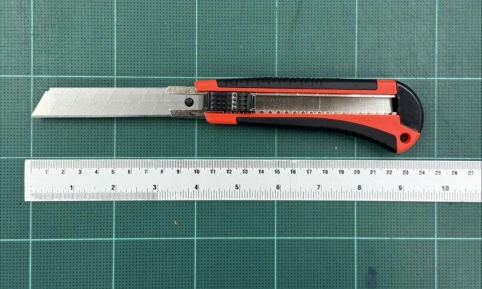 Box cutter used by Thai man in slashing attack