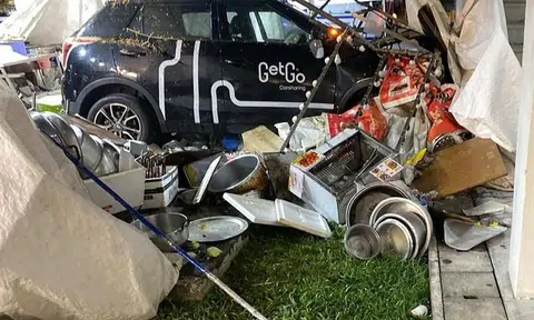 2 arrested after unlicensed GetGo driver fled crash at Geylang pasar malam that killed 66-year-old woman