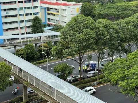 4 taken to hospital after six-vehicle collision on PIE