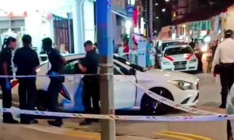Police on hunt for driver and 2 passengers who abandoned Mercedes that evaded Geylang roadblock