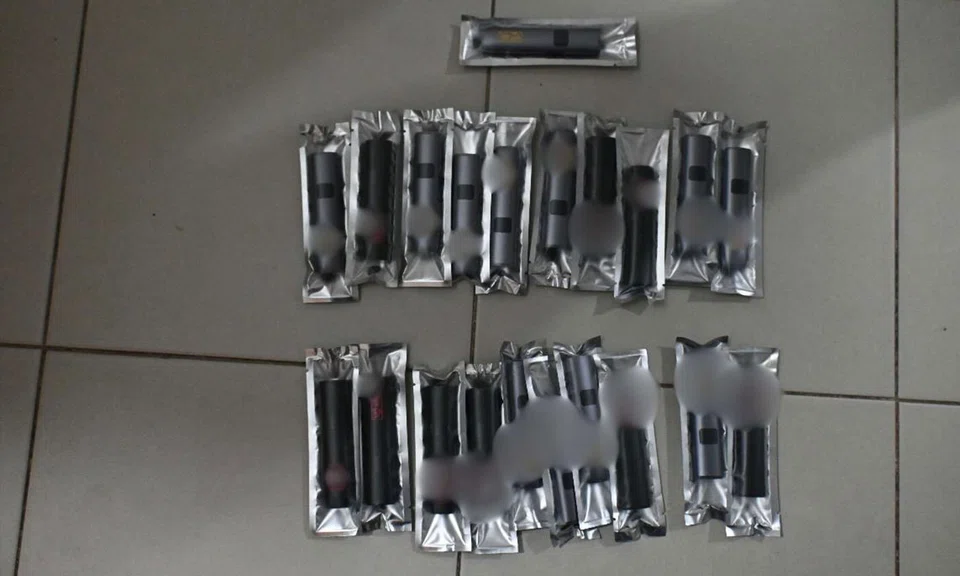 etomidate pods, Bukit Batok, trafficking