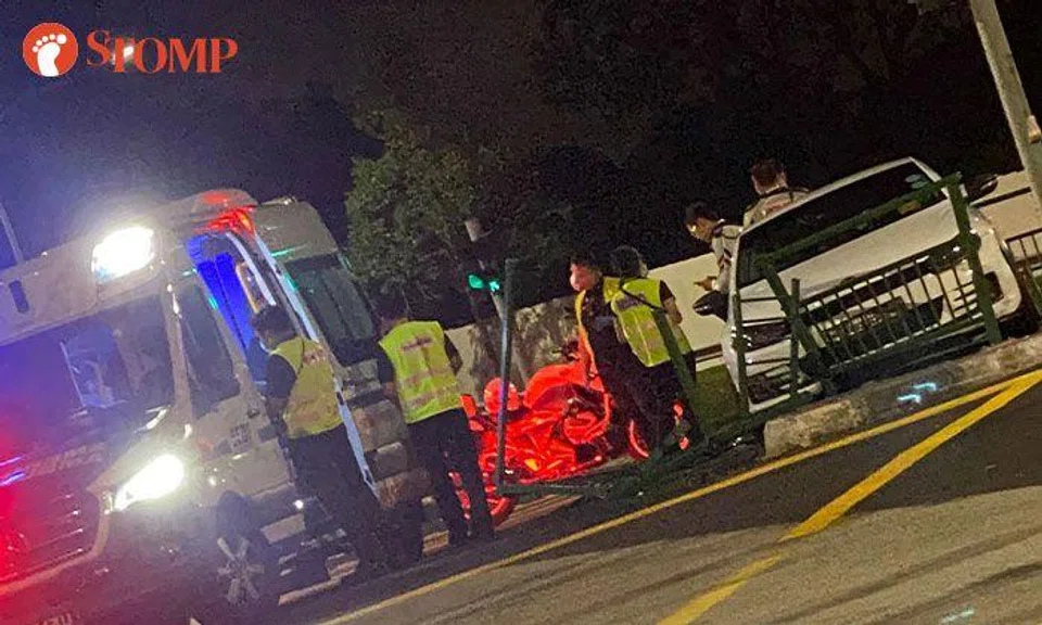 Driver, 33, arrested for drink driving after crashing into central divider railing in Ang Mo Kio