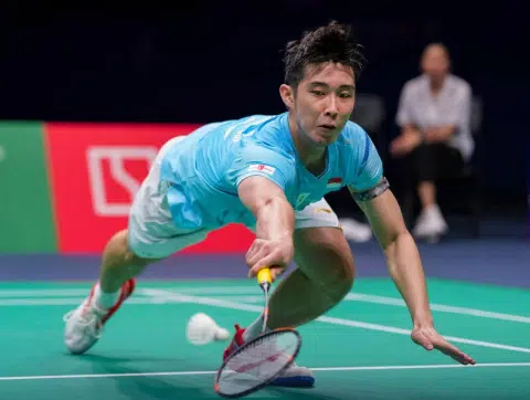 Loh Kean Yew topples world No. 1 Shi Yuqi in thrilling Badminton Asia C'ships quarter-final