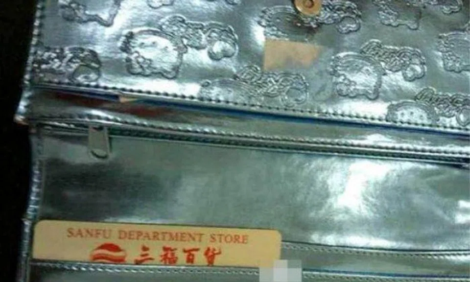 Woman in China gets cash from purse returned – a decade after she lost it