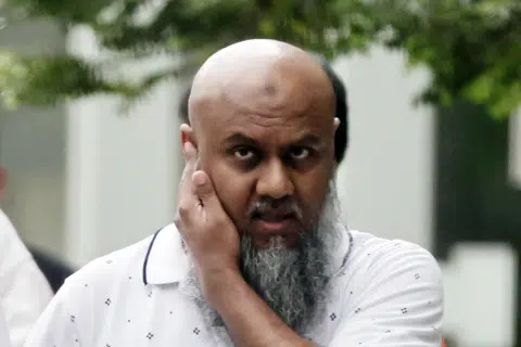 Money changer used $865k in investor funds to pay debts, lied that money had been stolen