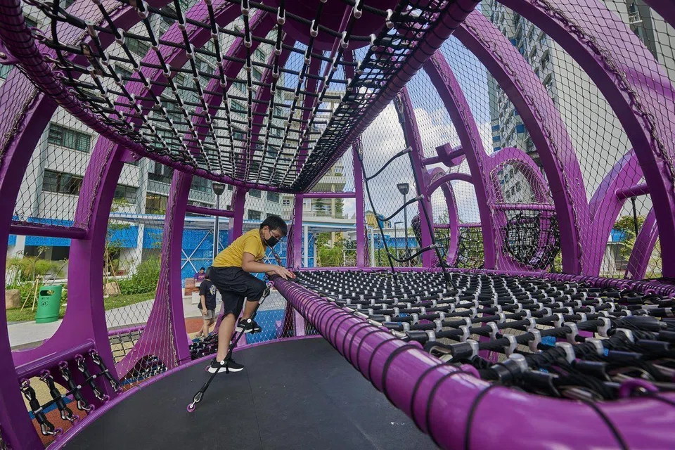 The octopus-inspired play structure has “tentacles” that offer varied climbing routes for kids to explore its interior. 