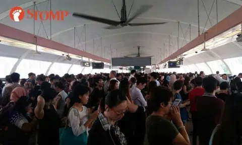 Stomper's idea to ease jams: Should public buses and trains use 'dynamic pricing' like taxis and airlines?