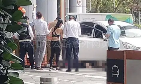 PHV driver collapses from heart attack at Marina Bay Financial Centre
