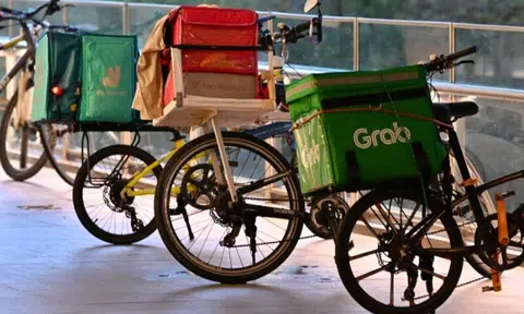 Food delivery ordered and funeral service called to Chai Chee house to annoy resident, 1 man arrested
