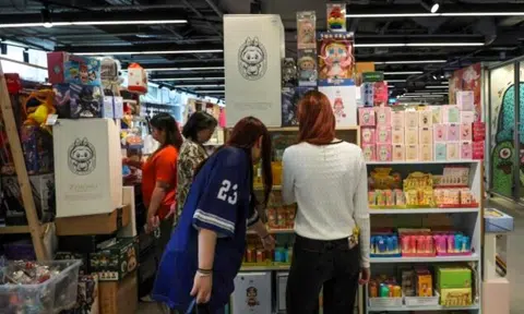 Co-Play store in Plaza Singapura