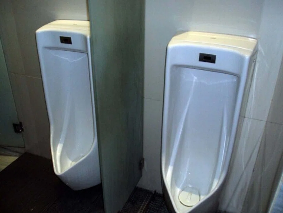 Man peeved by ‘thin dividers’ and no space for bags in Bras Basah MRT toilet, wants ‘careful planning’