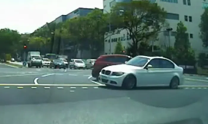 BMW driver beats red light and crashes into car at Woodlands Ave 5 | STOMP
