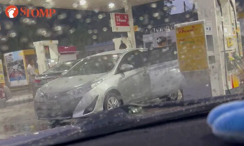 Here we go again: Singaporeans shake vehicle 'vigorously' when pumping petrol in JB