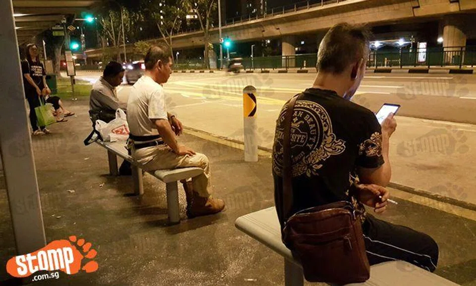 Uncle, the bus stop is not a smoking point