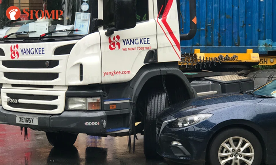 The trailer was said to have knocked into a car at Aranda Country Club twice