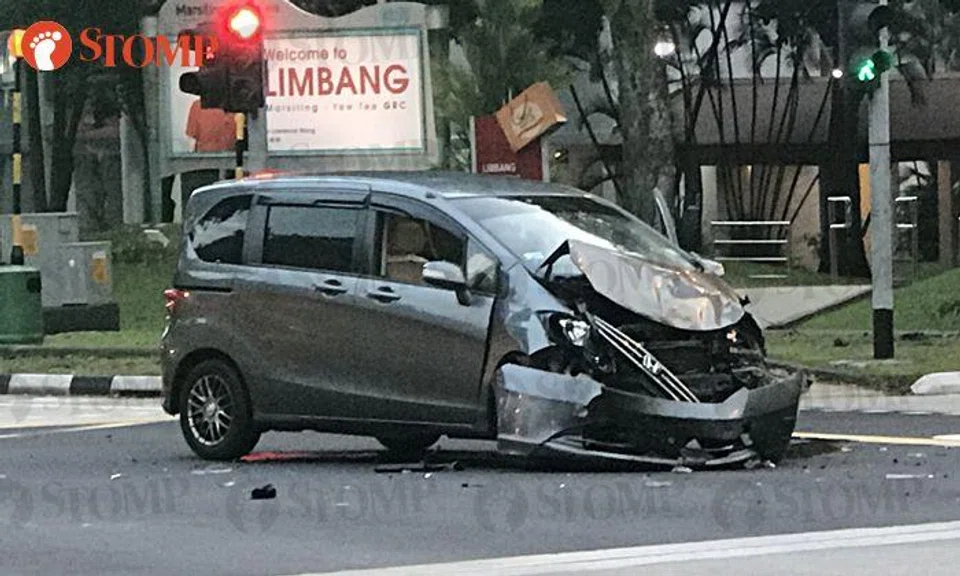 2 cars in accident along Choa Chu Kang Way, no injuries reported