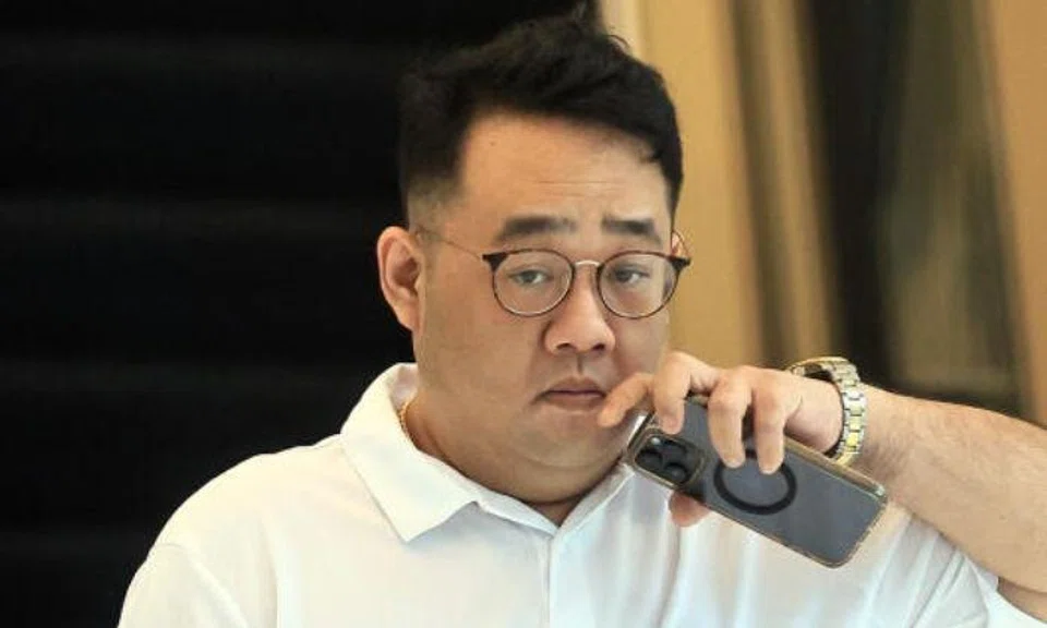 Antique dealer in debt due to Covid-19 sold vase that wasn't his for $150k, then returned replica to owner