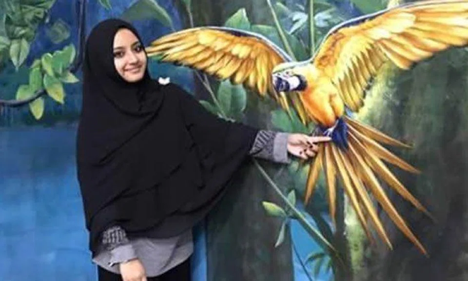 Photos of S'pore woman detained for radicalism emerge online