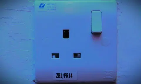 Employer mad at maid for lying about charging phone that led to 'mini explosion' in middle of night