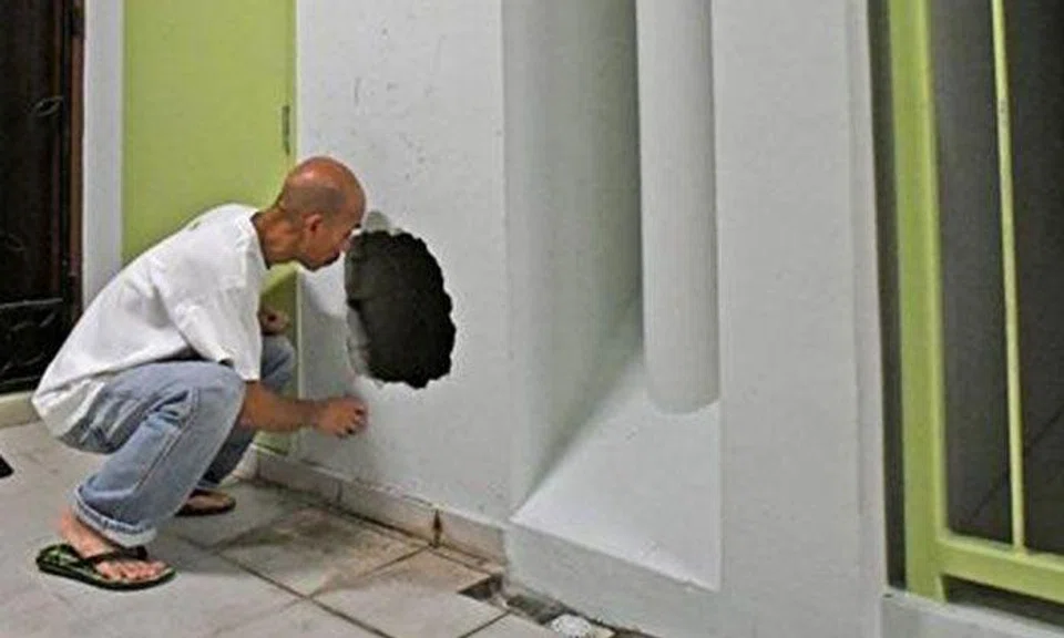 Punggol resident surprised by appearance of 'mystery hole' in corridor