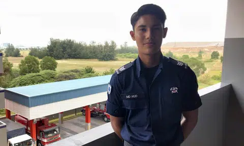 Handsome firefighter, 19, shares how he helped battle 6-hour oil tank blaze on Pulau Busing