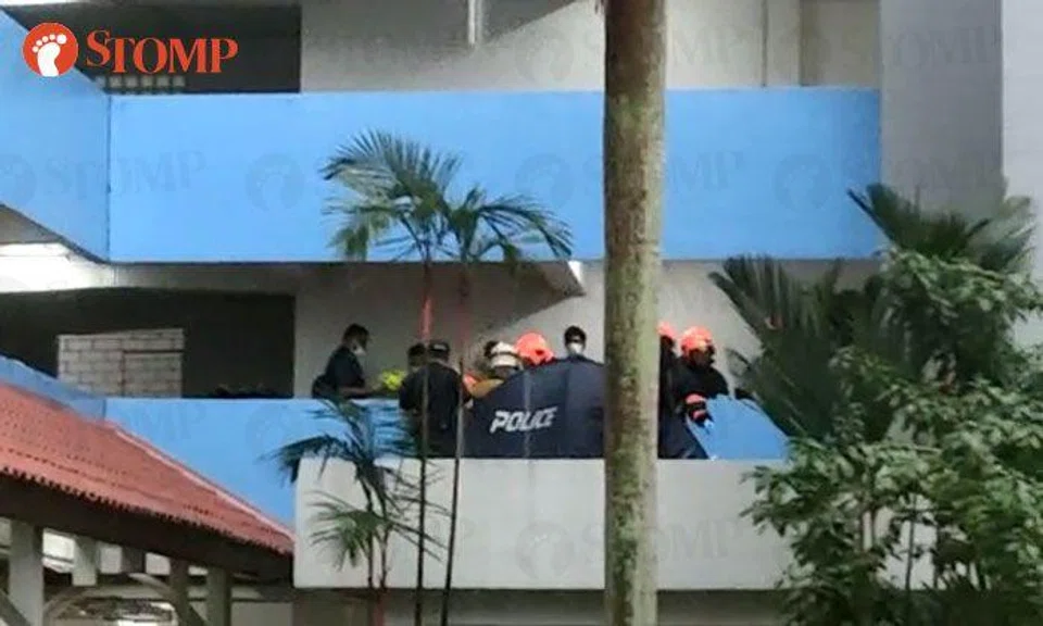 Man, 41, found dead on ledge of HDB block at Bendemeer