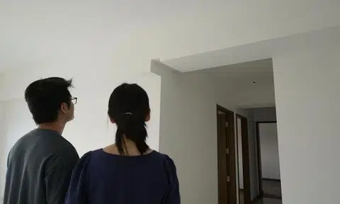 SP said an additional four weeks are needed for installation after key collection. ST PHOTO: NG SOR LUAN