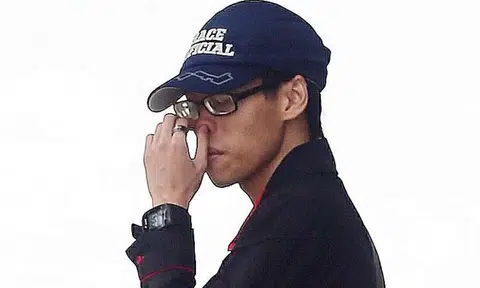 Cosplay fan spotted cocking replica gun in Yishun fined $1,000 for causing undue panic