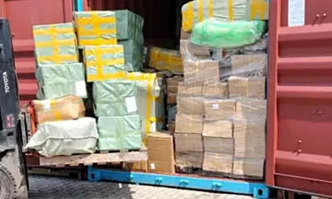 Boxes from China containing 300,000 vapes believed to be S'pore-bound seized in Port Klang
