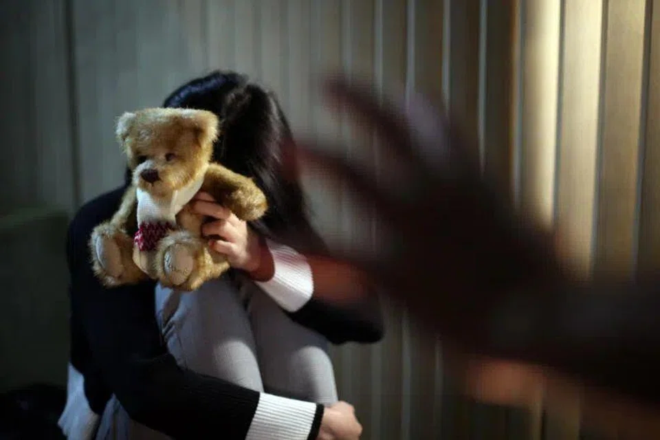 Man sexually assaults daughter, blames her 'sidelong glances'